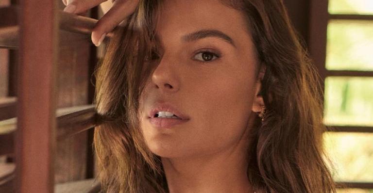 Isis Valverde explode o fofurômetro ao mostrar o filho, Rael, sorridente na piscina: “Coisa mais linda”