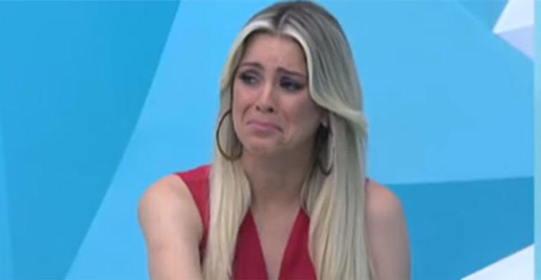 Renata Fan não segura a emoção e tem crise de choro durante programa de TV: “É tão complicado”