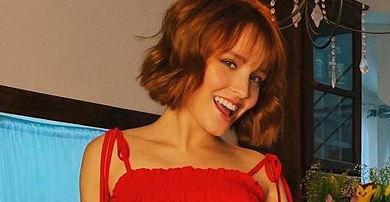 Larissa Manoela se pronuncia após críticas ao visual e fãs aprovam: “Deboche”
