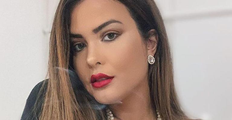 Ousada, Geisy Arruda dispensa sutiã, aposta em decote generoso e hipnotiza fãs: “Uma obra de arte”