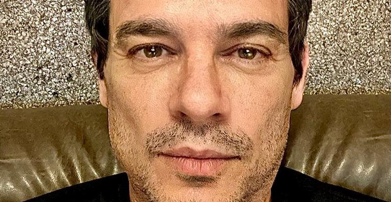 Celso Portiolli perde a paciência e rebate críticas por surgir com rugas e cabelo branco: “Opinião cheia de inveja”