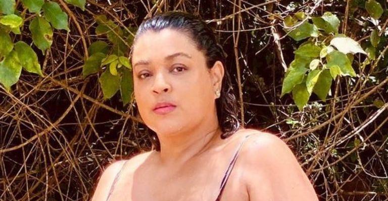 Preta Gil aposta em biquíni fininho e arranca suspiros com beleza natural: “Mulher livre”