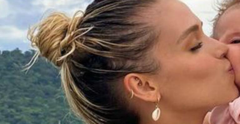 Carol Dias e Kaká esmagam herdeira com beijo e fofura rouba a cena: “	Quanto amor”