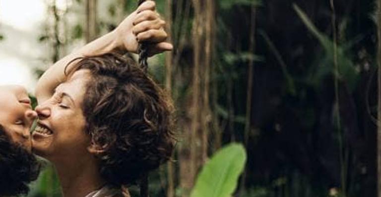 Camila Pitanga surge em momento encantador com a herdeira e comove fãs: ”Te amo”