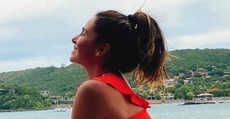 Aos 44 anos, Giovanna Antonelli empina o bumbum e exibe corpaço em foto de biquíni: “Um monumento”