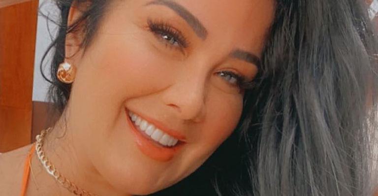 Aos 41 anos, Helen Ganzarolli publica clique raro de biquíni e beleza deixa fãs atordoados: “Minha pressão caiu”