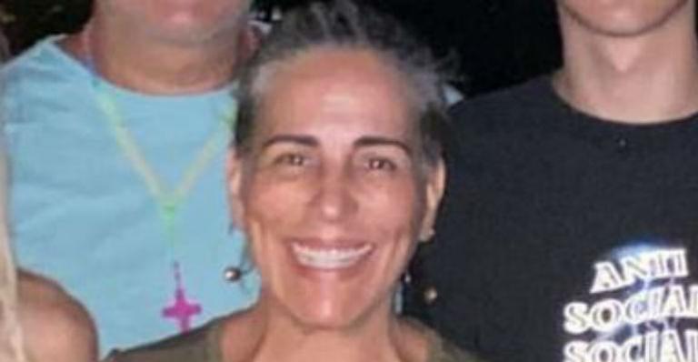 Gloria Pires e marido surpreendem ao reunir todos os filhos em foto: “Muita beleza, meu Deus”