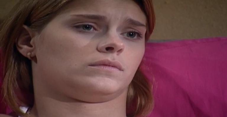 Laços de Família: Camila percebe primeiros sinais da doença e teme por futuro do filho