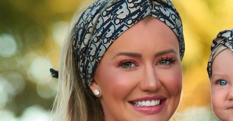 Com traje de banho fofíssimo, filha de Ana Paula Siebert rouba a cena e encanta fãs: ”Não dou conta”
