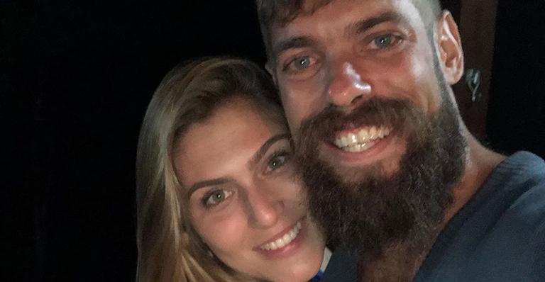 Lembra dele? Ex-BBB Mau Mau anuncia casamento com Sabina Gaia: “Sonho que sempre tive”