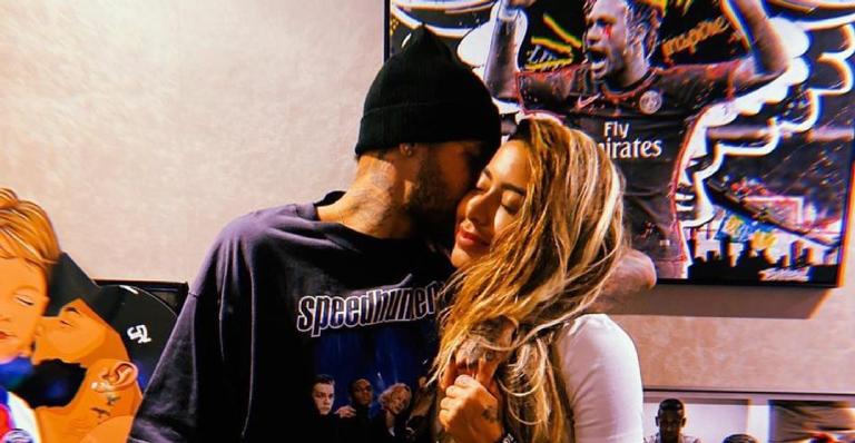 Neymar Jr. compartilha momento de chamego com a irmã, Rafaella Santos: ”Maninha”