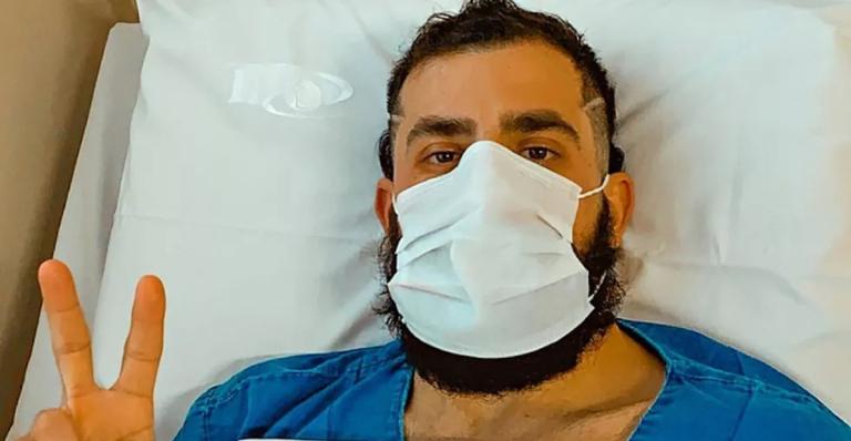 Kaysar Dadour revela que cirurgia no nariz não foi bem-sucedida: “Respiro de um lado só”