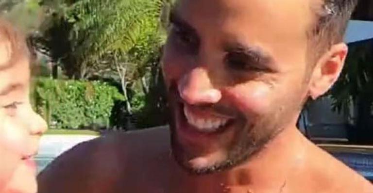 Gêmeas de Ivete Sangalo curtem final de semana com o pai e aparecem em fotos raras: “Estão gigantes”