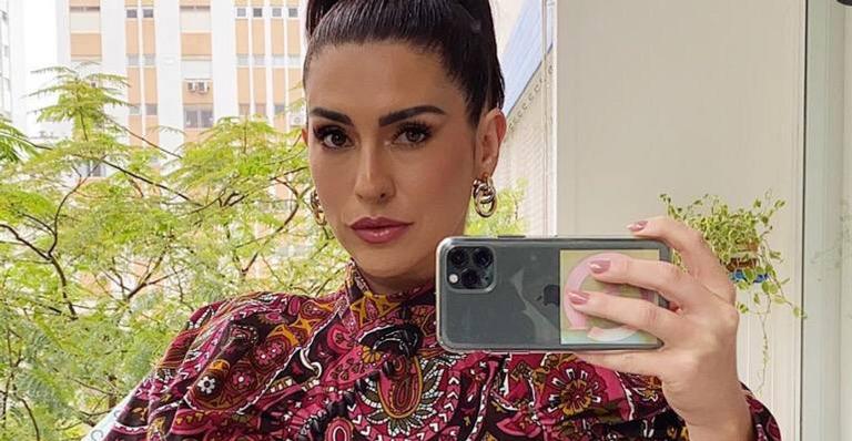 Fernanda Paes Leme dispensa maquiagem e ostenta beleza natural na web: “Absurdo de linda”