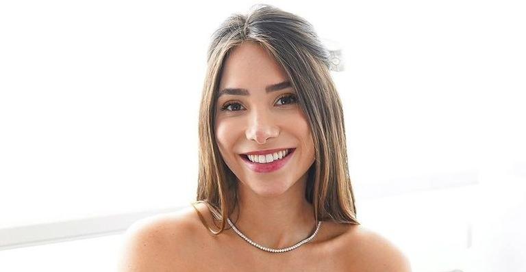 Romana Novais mostra festa com decoração luxuosa do mêsversário da filha recém-nascida