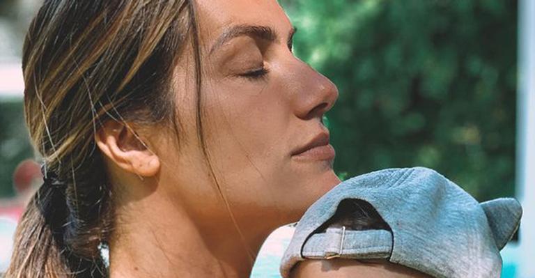 Giovanna Ewbank registra ‘carão’ do caçula, Zyan, e encanta fãs: “Meu bebê fazendo charminho”