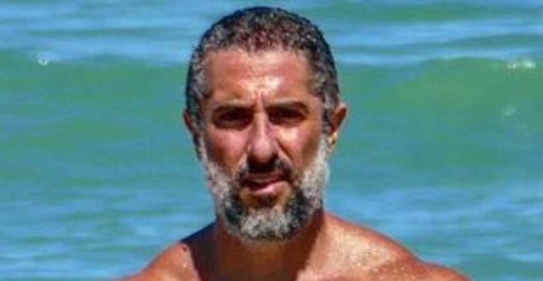 Aos 41 anos, Marcos Mion ostenta abdômen definido e deixa web babando: “Corpo potente”
