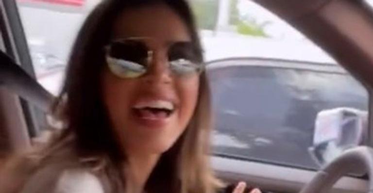 Mariana Rios compra carrão de luxo e comemora conquista nas redes sociais: “Não estou nem conseguindo falar”