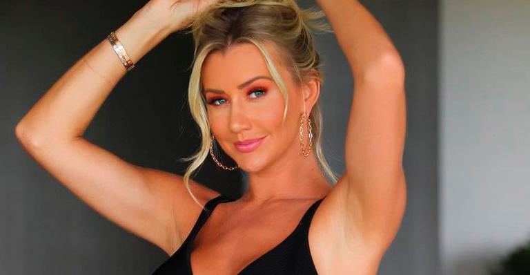 Esposa de Roberto Justus, Ana Paula Siebert exibe pernões em vestidinho preto destruidor: “Gata”
