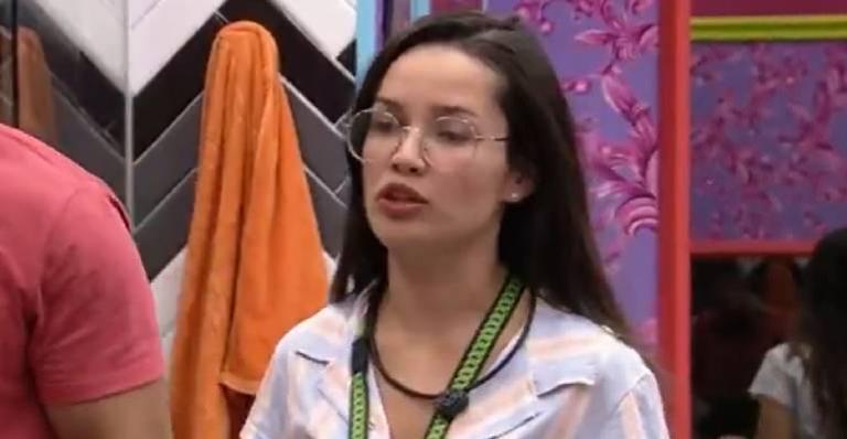BBB21: Com dois dias de programa, Juliette revela que já tem voto definido e detona: “Ficou me pentelhando”