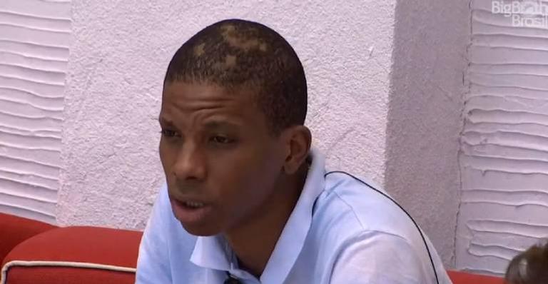 BBB21: Lucas detona Nego do Borel por pergunta de teor transfóbico: “Perdeu toda a moral comigo”