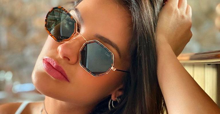 Ex de Gusttavo Lima, Andressa Suita dispensa sutiã e posa de regata branca: “Dona de toda beleza”