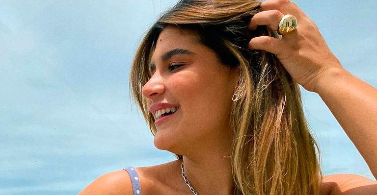 Filha de Flávia Alessandra, Giulia Costa mostra barriga sequinha de top e recebe elogio de Otaviano Costa: “Gata”