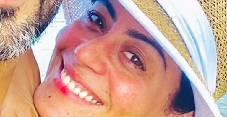 Carol Castro relembra viagem com Bruno Cabrerizo e divide cliques românticos com o namorado: “Viva o amor”