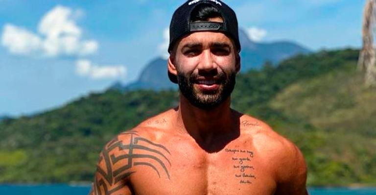 Gusttavo Lima mostra corpão musculoso em viagem com Andressa Suita, mas esconde ex: “Obra de arte”