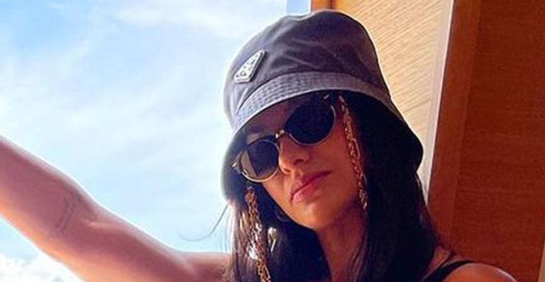 Andressa Suita posa sensual no iate milionário de Gusttavo Lima e fãs comemoram: “A patroa voltou”