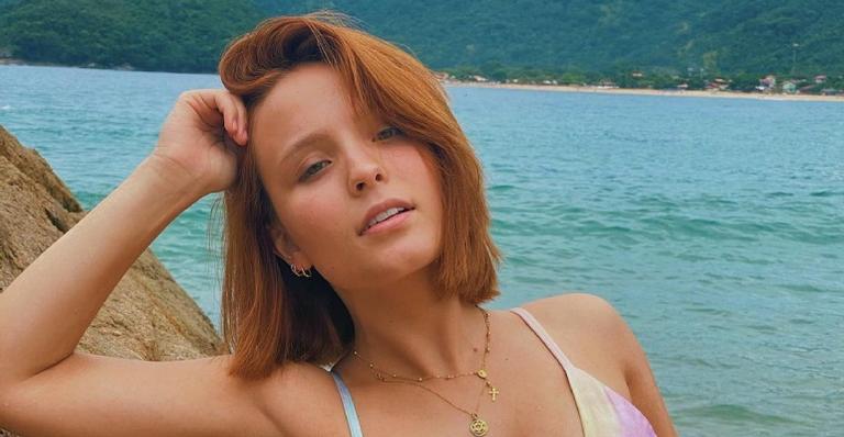 Larissa Manoela elege biquíni asa-delta e esbanja sensualidade em cliques ousados: ”Perfeita”