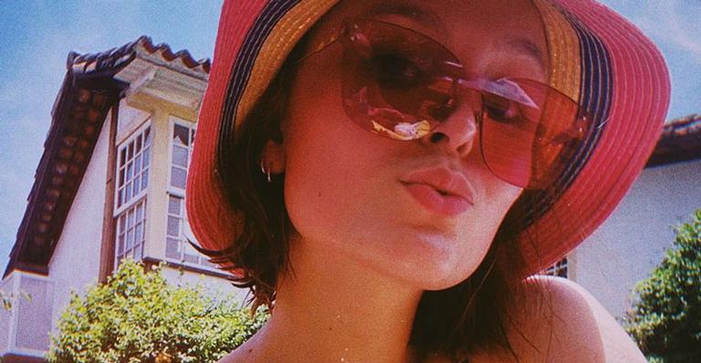 Larissa Manoela exibe corpão com biquíni mínimo ao tomar sol em sua mansão: “Muito maravilhosa”