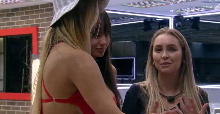 BBB21: Carla Diaz reclama do comportamento de Fiuk: ”Feio, falarei com ele”