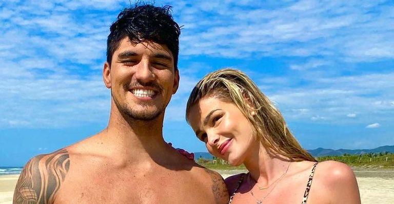 É oficial! Yasmin Brunet acrescenta sobrenome de Gabriel Medina nas redes sociais