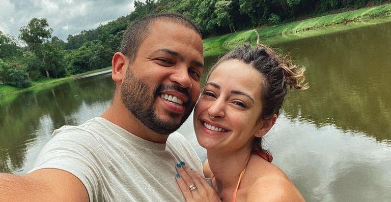 BBB21: Esposa de Projota se pronuncia após web apontar manipulação de Karol Conká: “Obviamente repudio”