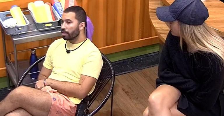 BBB21: Gilberto fala sobre Karol Conká: ”Ela é ácida, a vilã do programa”