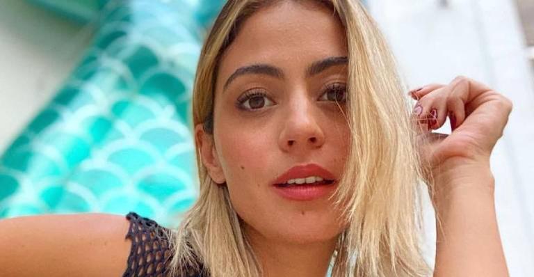 Mamãe coruja, Carol Castro explode o fofurômetro ao curtir dia de praia com a filha: “Ela está enorme”