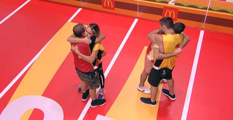 BBB21: Acabou! Após seis horas, dupla vence prova do líder que durou toda a madrugada; veja