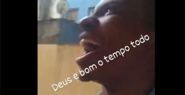Vizinhos de Lucas Penteado ovacionam o ator das janelas dos prédios: “Deus é bom o tempo todo”