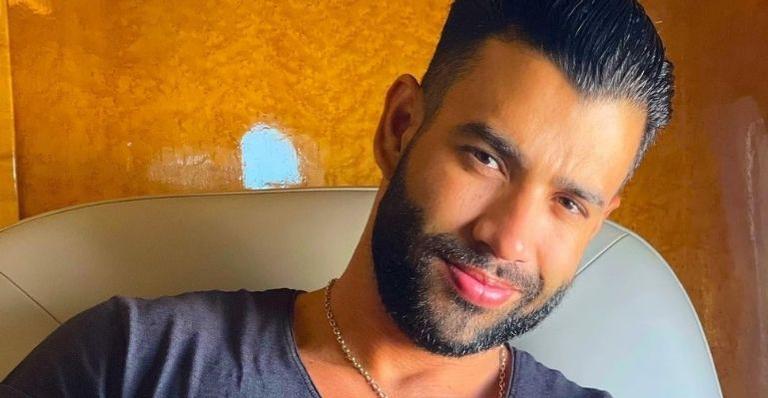 Em clique raríssimo, Gusttavo Lima surge mais novo e deixa web chocada com antes e depois: “Outra pessoa”