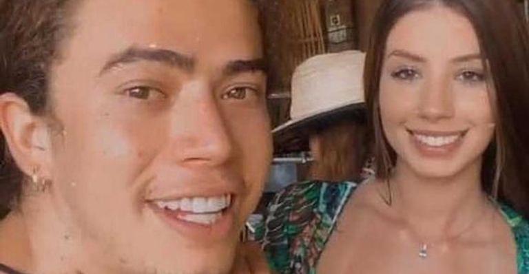 Whindersson Nunes dá para namorada luxuoso presente avaliado em quase R$ 6 mil