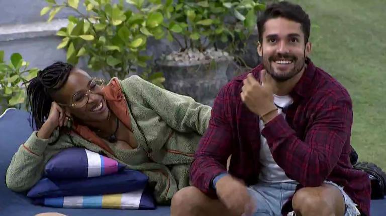 BBB21: Paz? Karol Conká agradece Arcrebiano: ”Ficaria muito mal se você saísse sem uma conversa”