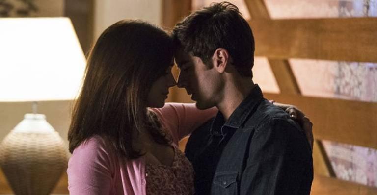 Haja Coração: Shirlei e Felipe têm primeira noite de amor