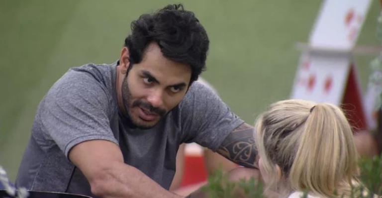 BBB21: Rodolffo e Caio detonam brother e sertanejo dispara: ”Quem é de verdade sabe quem é de mentira”