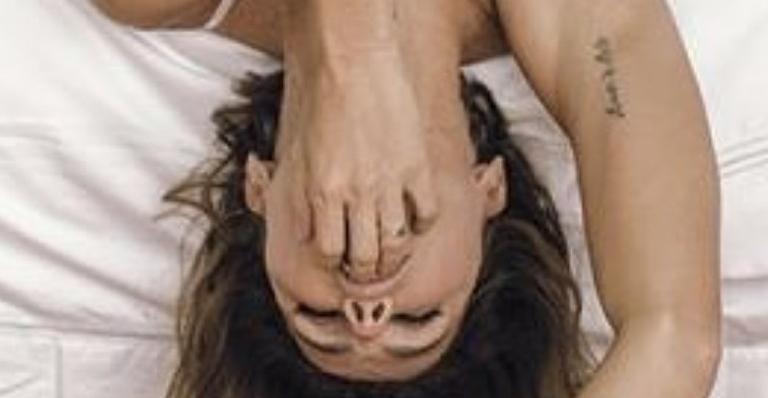 Deborah Secco publica foto picante com Hugo Moura e sensualidade deixa web de queixo caído: “Cenas fortes”