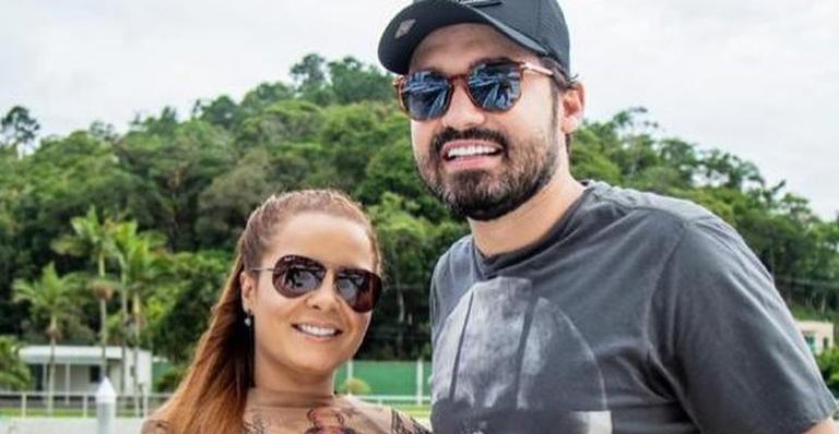 Maiara, da dupla com Maraísa, e Fernando Zor dão beijão de cinema em alto mar: “Casal perfeito”