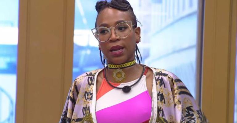 BBB21: Olha o veneno! Karol Conká diz não provocar Carla Diaz e debocha da atriz: ”Achei que era forte”