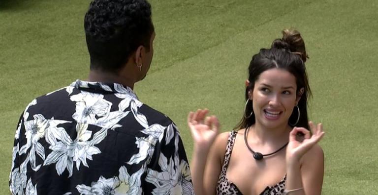 BBB21: Em dia de eliminação, Nego Di e Juliette tentam fazer as pazes mas conversa não evolui: ”Tô nem ai”