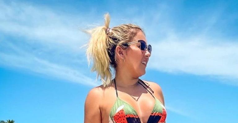 Esposa de Zé Neto ostenta novo corpão sarado em clique picante de biquíni e trava web: ”Gatíssima!”