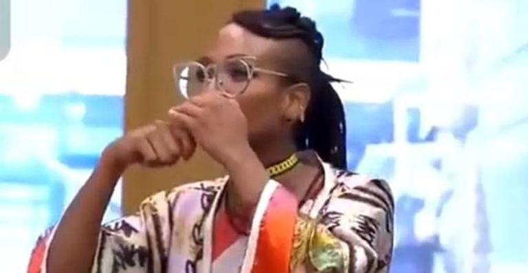 BBB21: Karol Conká faz duras críticas contra o jeito que Carla Diaz escova os dentes: “Você tem noção do que é isso?”